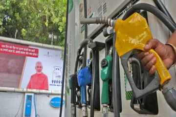 <p>Petrol Pump</p>- India TV Paisa