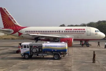 एयर इंडिया को आया विमान हाइजैक कर पाकिस्तान ले जाने की धमकी- India TV Hindi