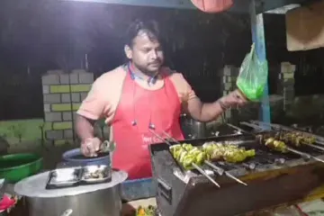 Chhattisgarh food stall owner offers special discount to customers who say 'Pakistan Murdabad' | ANI- India TV Hindi