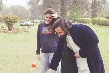 Kareena Kapoor Khan, Saif Ali Khan, Taimur at Pataudi palace- India TV Hindi