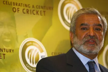 क्रिकेट मामलों में दखल नहीं दे रहे हैं पाक पीएम इमरान खान: पीसीबी अध्यक्ष एहसान मनी - India TV Hindi