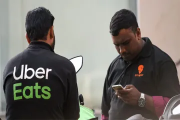 <p>Swiggy Uber Eats</p>- India TV Paisa