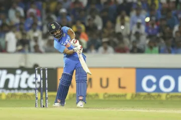 1st ODI: केदार जाधव ने किया खुलासा, बोले- मैं अच्छा खेल पाया क्योंकि धोनी दूसरे छोर पर मेरे साथ थे- India TV Hindi