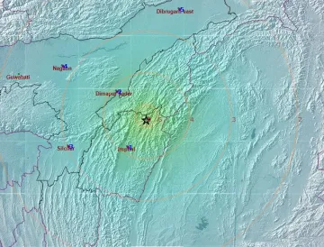 Earthquake with magnitude of 5.2 in Manipur - India TV Hindi