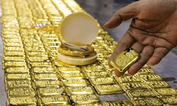 Gold imports dip 3 pc to USD 32.8 bn in 2018-19- India TV Paisa