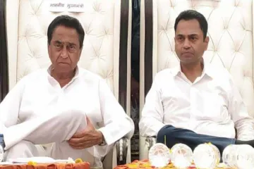 <p>kamal nath and nakul nath</p>- India TV Hindi