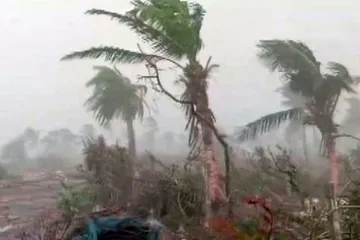 Cyclone Fani Alert: उत्तर प्रदेश के चंदौली में आंधी-तूफान से 4 की मौत- India TV Hindi