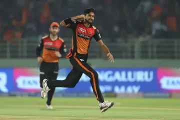 IPL 2019: Khaleel Ahmed has new celebration with phone call act. Twitter connects it to World Cup sq- India TV Hindi