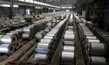 Jindal Stainless Q4 profit plunges 72 pc to Rs 32 crore- India TV Paisa