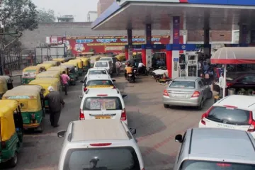 Petrol and diesel prices rise as voting concludes in Lok Sabha elections | PTI File- India TV Paisa
