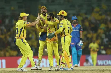 IPL 2019, CSK vs DC:Suresh Raina Become First Player in ipl who caught 100 Catches - India TV Hindi