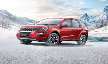 Mahindra launches entry level variant of XUV500 at Rs 12.22 lakh- India TV Paisa