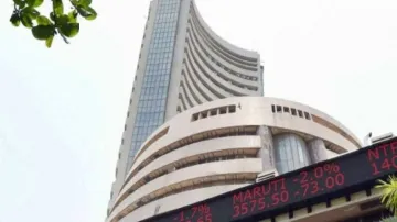 Sensex tanks over 300 pts after RBI policy outcome; financial stocks drag- India TV Paisa