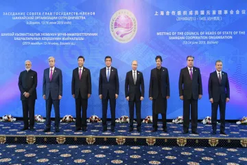 PM Modi pose for a photo before a session at the Shanghai Cooperation Organization summit in Bishkek- India TV Hindi