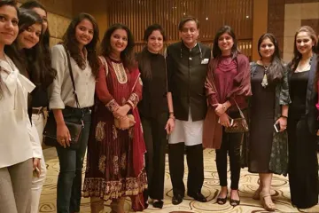 <p>`Tharoor's pic during AIPC event is being used for fake...- India TV Hindi
