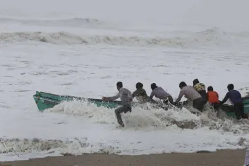 <p>cyclone vayu</p>- India TV Hindi