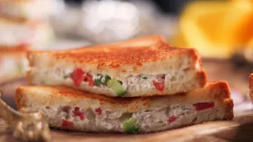 <p>'दही सूजी सैंडविच</p>- India TV Hindi