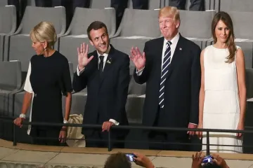 French President Emmanuel Macron and us President Trump- India TV Paisa