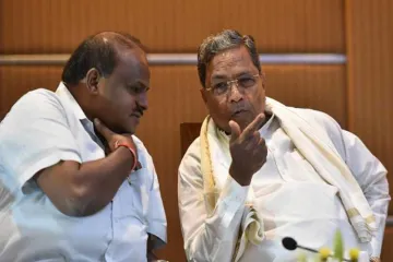 <p>kumarswamy and siddarmaiah</p>- India TV Hindi