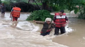 Floods, landslides claim 113 lives in Nepal- India TV Hindi