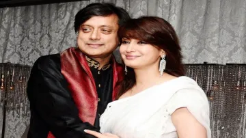 Sashi Tharoor and Sunanda Pushkar- India TV Hindi