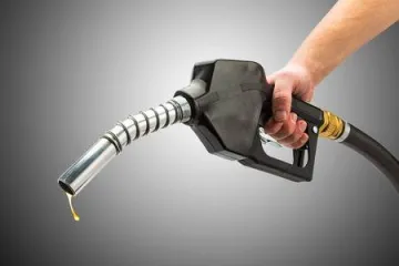 <p>Noida: Petrol pump sealed for overcharging</p>- India TV Paisa