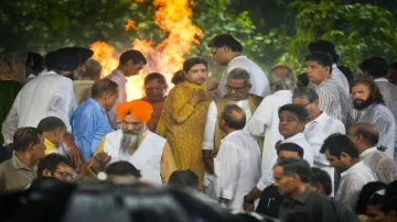 <p>Arun Jaitley consigned to flames</p>- India TV Hindi