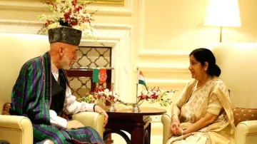Former President of Afghanistan Hamid Karzai and Sushma Swaraj- India TV Hindi
