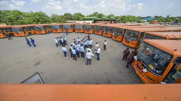<p>After seven year wait, Delhiites to get 3,000 buses in 7...- India TV Hindi