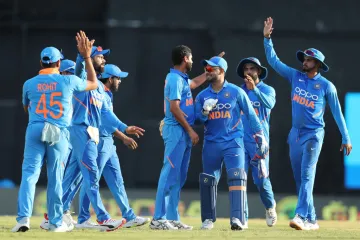 भारत बनाम वेस्टइंडीज, दूसरा वनडे: कोहली की शतकीय पारी के बाद भुवी की घातक गेंदबाजी, भारत ने 59 रनों - India TV Hindi
