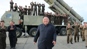 North Korean leader Kim Jong Un oversaw test of 'super-large multiple rocket launcher' | AP File- India TV Hindi