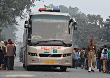 <p>Delhi Lahore Bus Service</p>- India TV Hindi