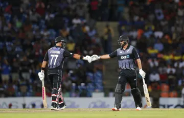 श्रीलंका ने पहले बल्लेबाजी करते हुए 20 ओवर में नौ विकेट पर 161 रन बनाये जिसके जवाब में न्यूजीलैंड ने- India TV Hindi