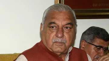 Bhupinder Singh Hooda announces Rs 5000 old age pension on becoming congress government in Haryana- India TV Hindi