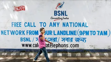 Centre plans financial package to BSNL- India TV Paisa