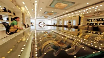 Gold drops by Rs 121 on strong rupee, weak international cues- India TV Paisa