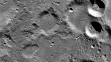 NASA releases images of Chandrayaan 2 landing site, claims Vikram had hard landing- India TV Hindi