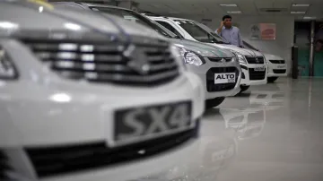 Passenger vehicle sales decline for 10th straight month; down 31.57 pc in Aug- India TV Paisa