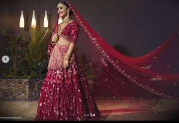 yeh rista kya kahlata hai naira shivangi joshi bridal look glamorous in red  lehenga goes viral see photos               