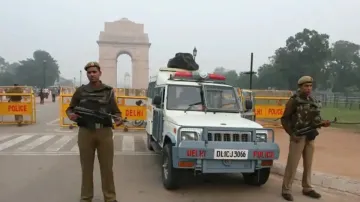 फोन इंटरसेप्ट, अमेरिक से मिले इनपुट के बाद सुरक्षा एजेंसियां हाई अलर्ट पर, पाक रच रहा बहुत ही घिनौनी- India TV Hindi