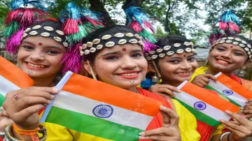 वैश्विक प्रतिस्‍पर्धा सूचकांक में भारत 10 स्‍थान फि‍सलकर आया 68वें स्‍थान पर, सिंगापुर है शीर्ष पर - India TV Paisa