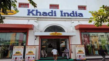 Khadi Gramodyog breaks sale of record on October 2nd- India TV Hindi