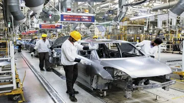 Maruti cuts production for 8th straight month in Sep- India TV Paisa