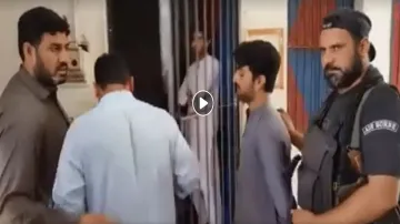 Pakistan barber detained- India TV Hindi