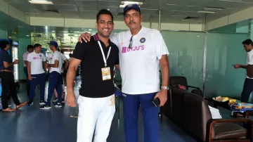 MS Dhoni and Ravi Shastri- India TV Hindi