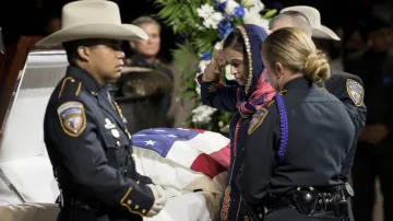 Thousands mourn slain HCSO Sikh Deputy Sandeep Dhaliwal- India TV Hindi