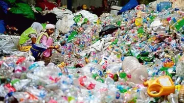 <p>4000 crore plastic industry harmful for environment also...- India TV Hindi