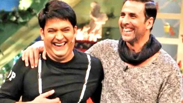 Kapil Sharma and Akshay Kumar- India TV Hindi