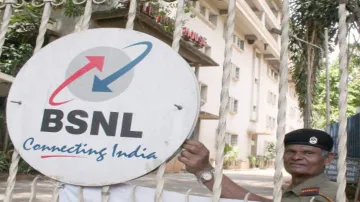 Nearly 70,000 BSNL employees opted for VRS so far- India TV Paisa