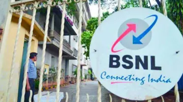 About 70000 BSNL employees opt for VRS in a week- India TV Paisa
